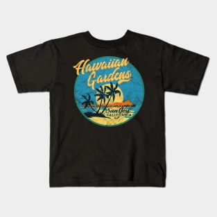 Hawaiian Gardens / Tiki Bar / Hawaiian Style Kids T-Shirt